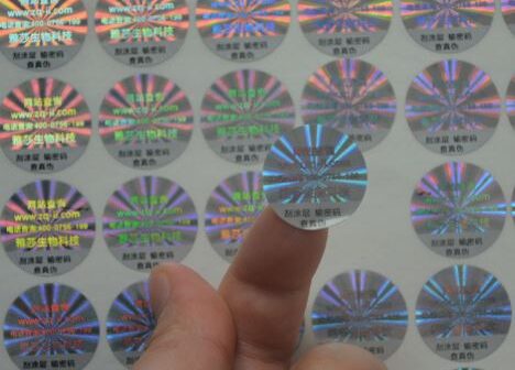 Pentingnya Sticker Hologram Pengaman