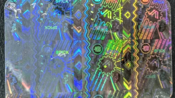 Hologram Custom dan Alasanya Dipakai untuk Menunjang Produk Anda