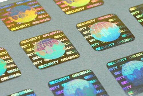 Stiker Hologram Murah Berbekas? Ini Cara Bersihkan Nodanya!